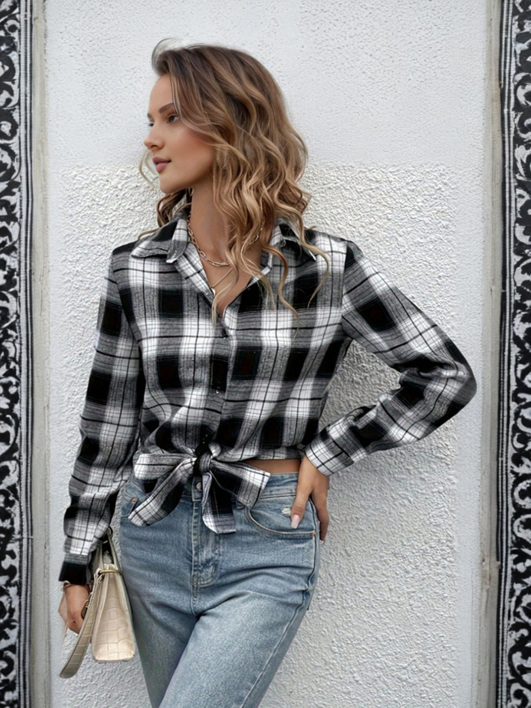 Women's Black Checkered Print Full Sleeves Knotted Shirt